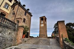 Porta accesso sud del Borgo Castelvetro di Modena ...