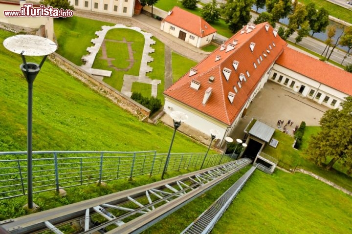 Immagine Funicolare che porta alla torre Gediminas a Vilnius