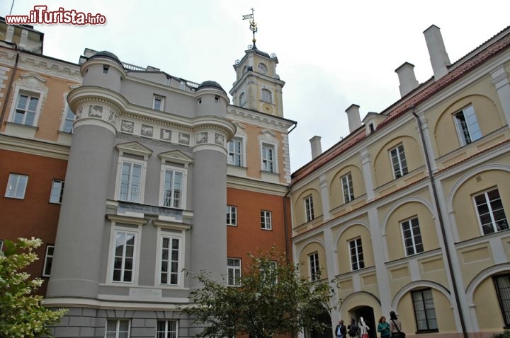 Immagine Cortile Motiejus Kazimieras Sarbievius dell'Osservatorio Astronomico all'interno dell'Università di Vilnius