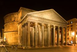 Pantheon veduta notturna - © fabiomax / Fotolia.com