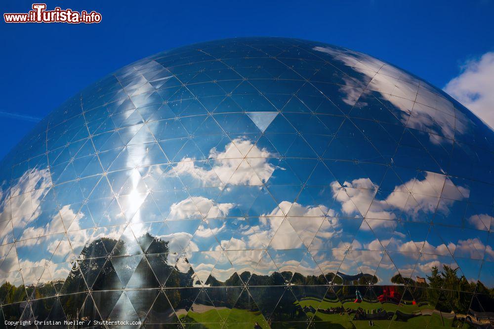 Immagine Dettaglio della Geode a Parc de la Villette di Parigi - © Christian Mueller / Shutterstock.com