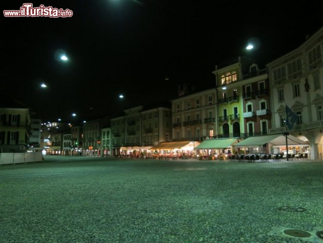 Immagine L'arrivo serale nella città di Locarno, dove dovevavo gustare le specialità locali in un tipico grotto del Ticino