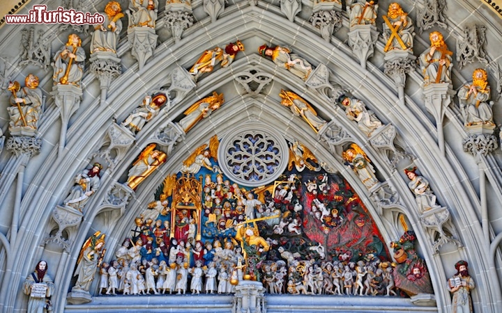 Particolare della Cattedrale di Berna: il portale con il Giudizio Universale - © DONNAVVENTURA® 2014 - Tutti i diritti riservati - All rights reserved