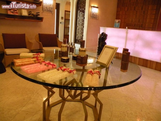 Spa e benessere al Resort Magazan di El Jadida - Per coloro che vogliono rilassarsi e prendersi un momento tutto per se è possibile usufruire dei trattamenti di bellezza tipici marocchini offerti dalla SPA, come il gommage con il sapone nero, il bagno di vapore e i massaggi all’olio di Argan aromatizzato al Patchouli, verbena e fiori di arancio.
Ad arricchire e rendere unica l’esperienza all’interno della SPA è la meravigliosa vista sulle dune di sabbia e sul mare che viene offerta insieme ad un tè alla menta al termine del trattamento.