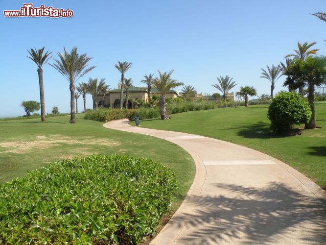 Golf Resort all'Hotel Mazagan di El Jadida, Marocco - Grazie all’impegno profuso nella tutela del territorio e nelle gestione delle sue risorse il Mazagan Beach & Golf Resort è stato premiato nel 2010 con l’ALM Ecolocy Trofy nella categoria Environmental Frriendly Management. 