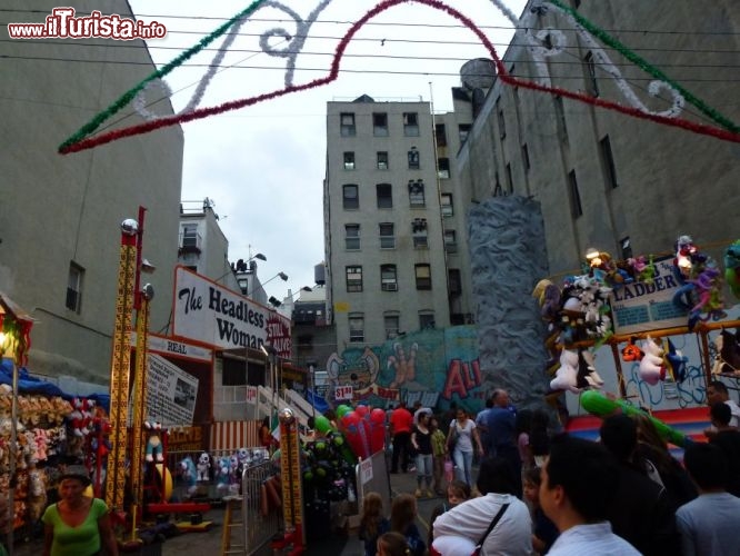 Immagine Festeggiamenti di San Gennaro che durano 11 giorni a New York, solitamente dal 12 al 22 settembre