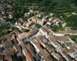Arcais, regione Poitou-Charentes:
La chiamano ...