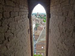 Siena vista attraverso le finestre della Torre del Mangia
