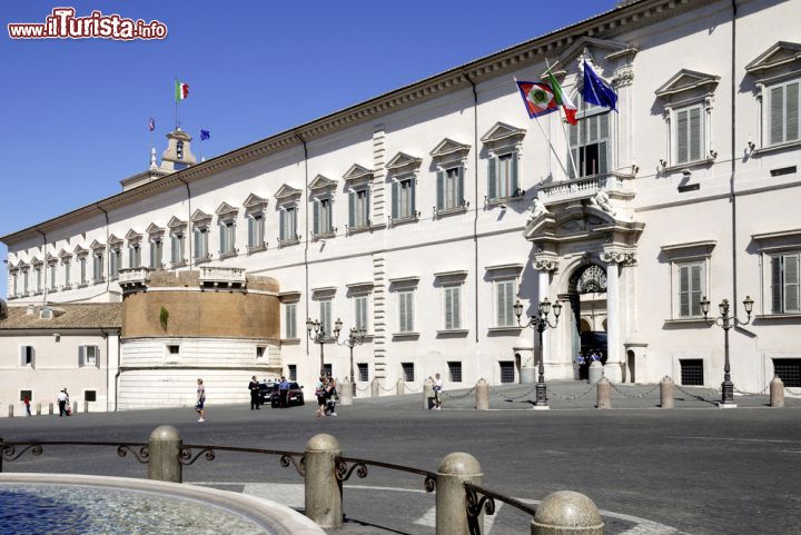 Immagine Il Palazzo del Quirinale fotografato in una bella giornata di sole primaverile - © Peter Probst / Shutterstock.com