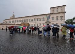 Coda d'ingresso alla domenica mattina - La domenica è l'unico momento per visitare questo luogo ricco d'arte e di storia. L'importante è farlo tra ottobre e giugno, ...