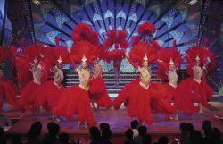 Le 60 Doriss Girls al Moulin Rouge ...