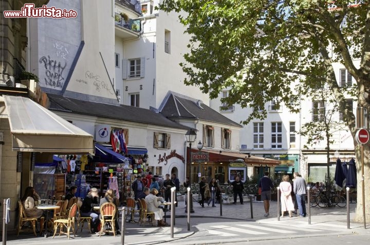 Immagine Place Saint Andre des Arts - La piazza si trova all'interno del Quartiere Latino di Parigi - © Jacques Lebar / Paris Tourist Office