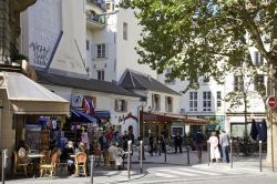 Place Saint Andre des Arts - La piazza si trova ...