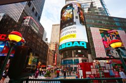 L'edificio NASDAQ a Times Square con il suo ...