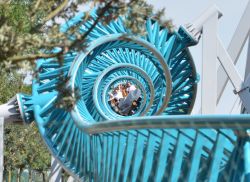 Il Roller Coaster Altair a Cinecittà World, Roma. E' il roller coaster di punta del parco: raggiunge i 35 metri e effettua dieci inversioni.
