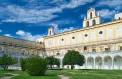 Il Chiostro Grande nella Certosa di San Martino a Napoli - © Rosario Manzo / Shutterstock.com