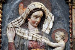Madonna con Bambino all'interno del Battistero di Parma