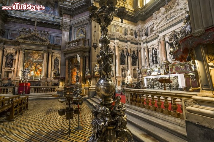 Immagine Cappella del Tesoro di San Gennaro, all'interno della Cattedrale di Napoli - © photogolfer / Shutterstock.com