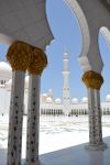 Minareto della Moschea Sheikh Zayed di Abu Dhabi: l'architettura della moschea fonde elementi delle diverse tradizioni musulmane, per sottolineare il concetto di fratellanza tra i popoli. ...