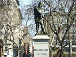 Statua di Garibaldi a Washington Square Park, ...