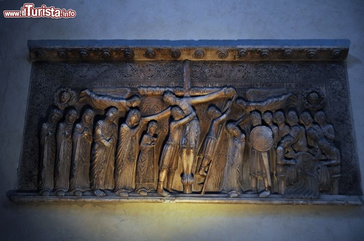 Immagine Il famoso bassorilievo di Benedetto Antelemi nel Duomo Parma - E' un capolavoro assoluto di arte goticam scolpito nella seconda metà del 12°secolo