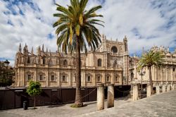 Esterno della Cattedrale di Siviglia Spagna - © Artur Bogacki / Shutterstock.com
