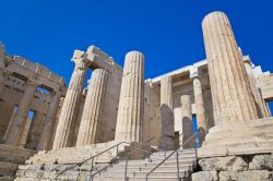 L'Ingresso all'Acropoli di Atene - © Tatiana Popova / Shutterstock.com