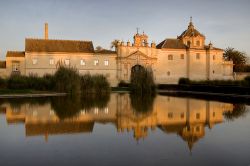 Cartuja de Santa Mara de la Cuevas a Siviglia, uno dei quattro monasteri certosini di Siviglia