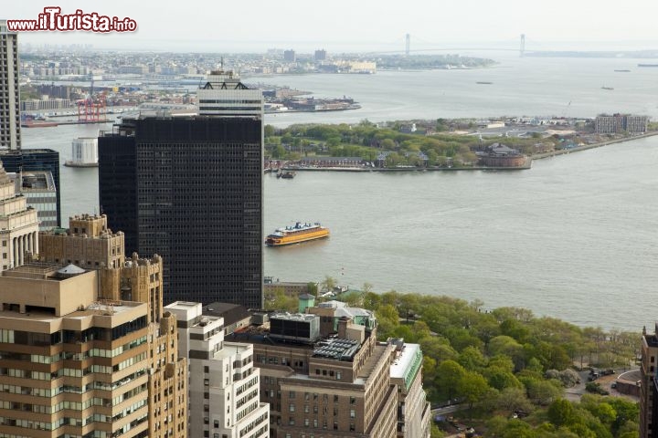 Immagine Staten Island Ferry in traghetto giallo gratuito in partenza da Lower Manhattan  - © NYC & Company / Marley White