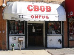 CBGB lo storico locale nel Lower East Side di New York City - © Corky Buczyk / Shutterstock.com 