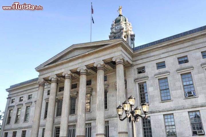 Immagine City Hall di New york City, sede amminstrativa della città - © Felix Lipov / Shutterstock.com