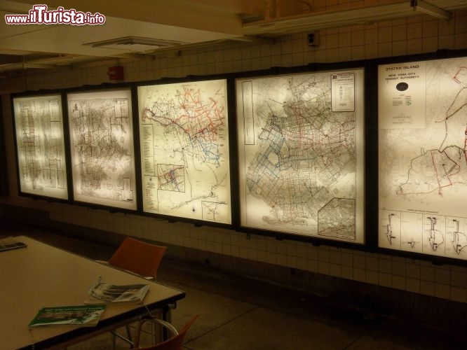 Immagine Mappe della metropolitana: il New York Transit Museum propone ai suoi visitatori oggetti sorici e fotografie originali riguardanti il sistema dei trasporti pubblici newyorchese - Foto © Eric Fischer / Flickr
