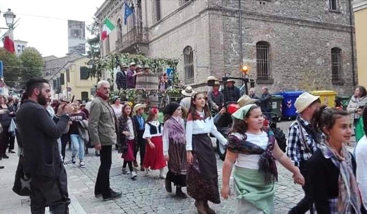 Festa della Vendemmia e dei Frutti dAutunno Novafeltria