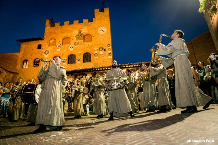 Mercantia festival internazionale del teatro di strada Certaldo