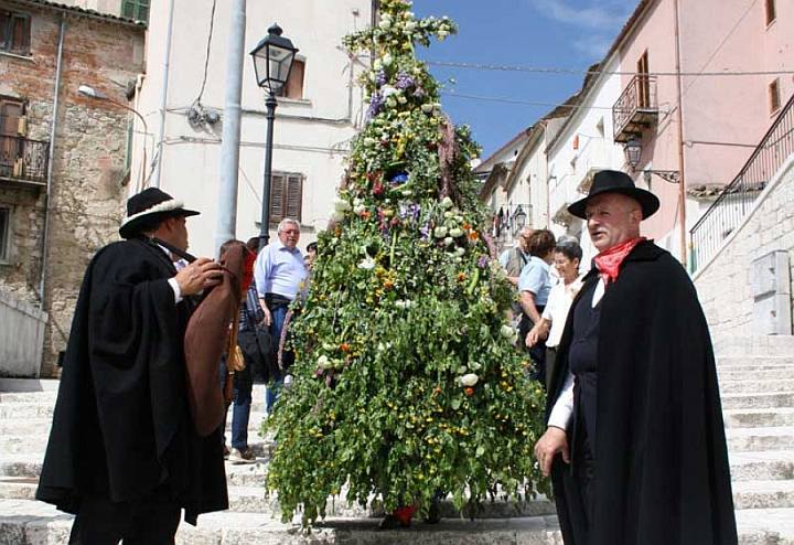 Pagliara Maje Maje, Festa di Primavera Fossalto