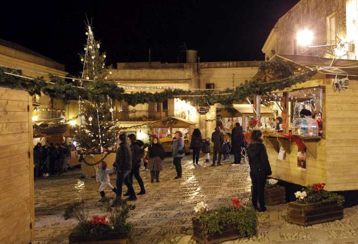 Mercatini Di Natale Sicilia 21 Dove E Quando Sono I Mercatini Natalizi Piu Belli