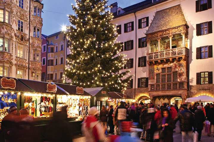 Foto Innsbruck Mercatini Di Natale.Mercatini Di Natale Innsbruck Nel Cuore Del Tirolo Date 2019 E Programma