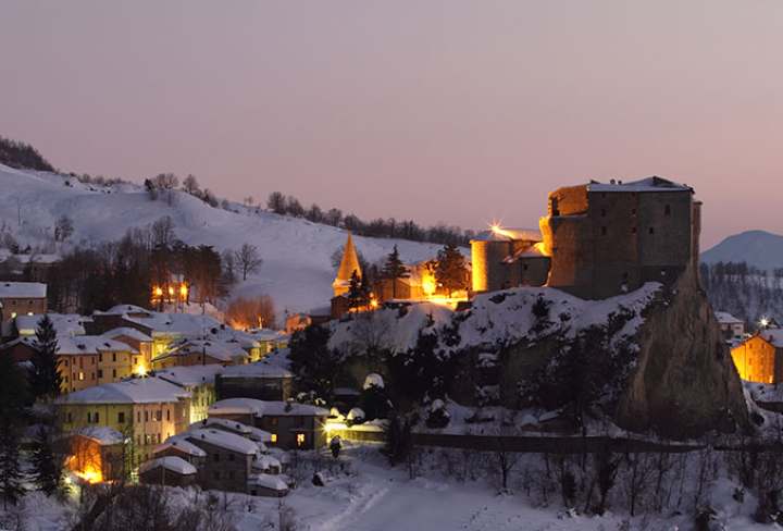 Il Paese Del Natale.I Mercatini Natalizi Di Sant Agata Feltria Il Paese Date 2019 E Programma