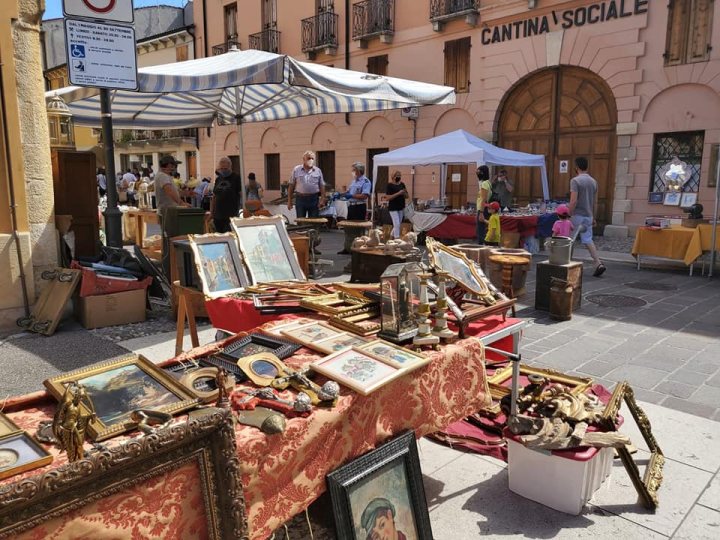 Mercato dellantiquariato Soave