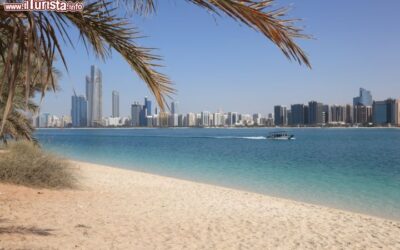 Abu_Dhabi_spiaggia_grattacieli_94165297