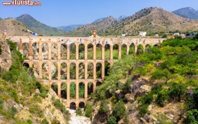 Acquedotto_Nerja_citta_Spagna_meridionale_107597513