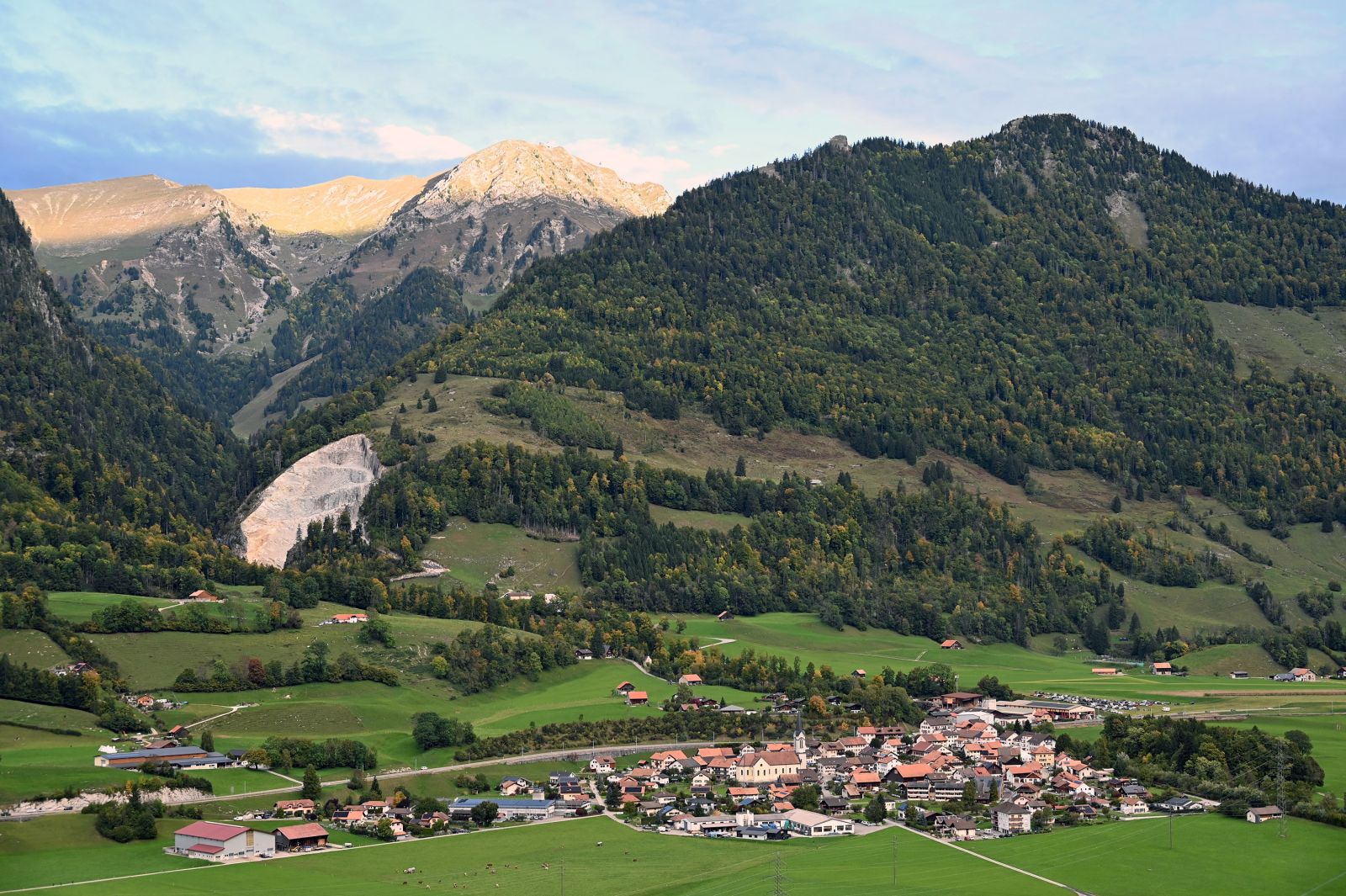 Albeuve-veduta-panoramica-sul-villaggio