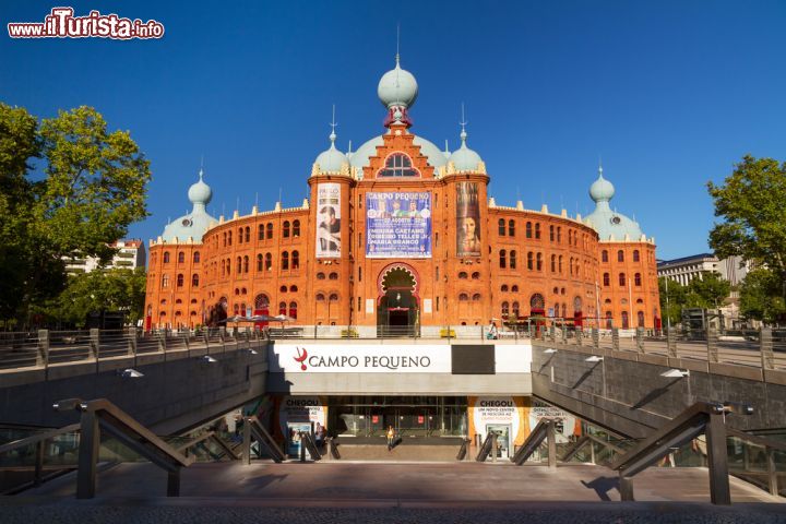 Tour economico di Lisbona, sull’autobus cittadino 727