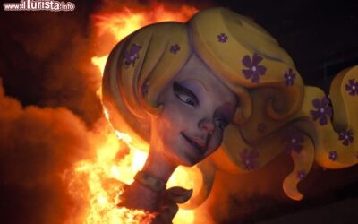 Crema_la_notte_dei_fuochi_delle_las_Fallas_a_San_Giuseppe_a_Valencia_73940110