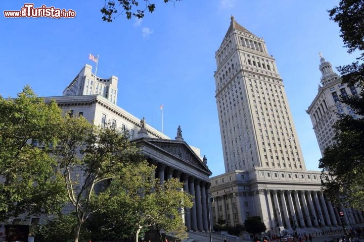 Il Civic Center di Manhattan e il South Street Seaport, il vecchio porto di New York City