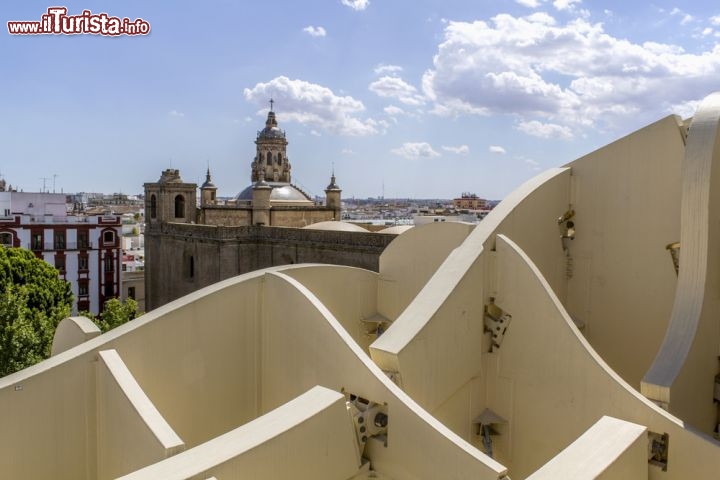 Metropol Parasol: a Siviglia la struttura in legno più grande del mondo