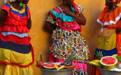 Donne-della-Colombia-con-vestiti-tradizionali-3