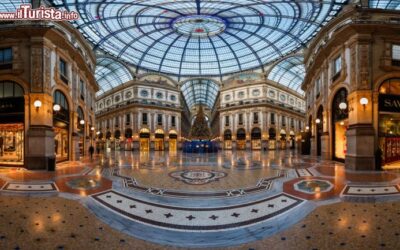 Galleria_Vittorio_Emanuele_II_shopping_Milano_258093893