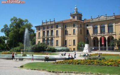 Giardini_Pubblici_Indro_Montanelli__Palazzo_Dugnani__Milano