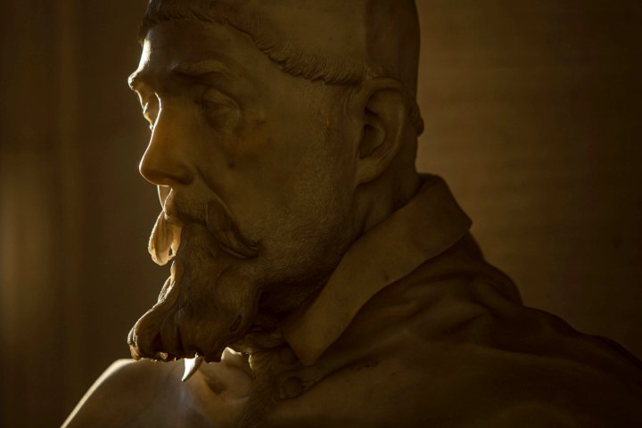 IMMAGINE_GUIDA_GianLorenzoBernini_Ritratto-di-Urbano-VIII_FotoAlbertoNovelli-scaled-1